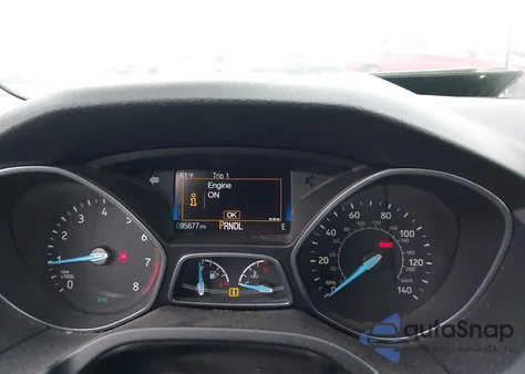 2015 Ford Focus Se z USA, uszkodzony, nr VIN 1FADP3F21FL335143